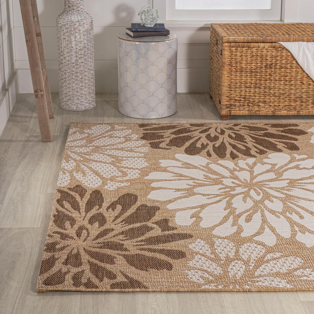 Brown and Cream Floral Synthetic Rectangular Area Rug, 5'3" x 7'7"