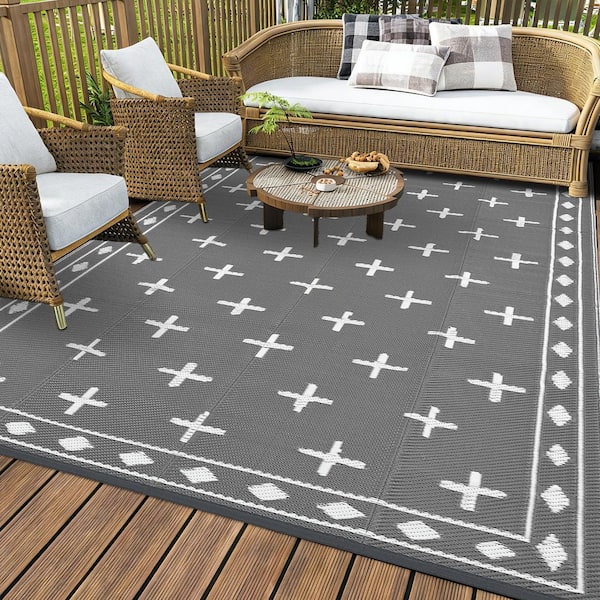 Gray/White 9 ft. x 12 ft. Reversible Waterproof Plastic Straw Geometric Outdoor Patio Rug