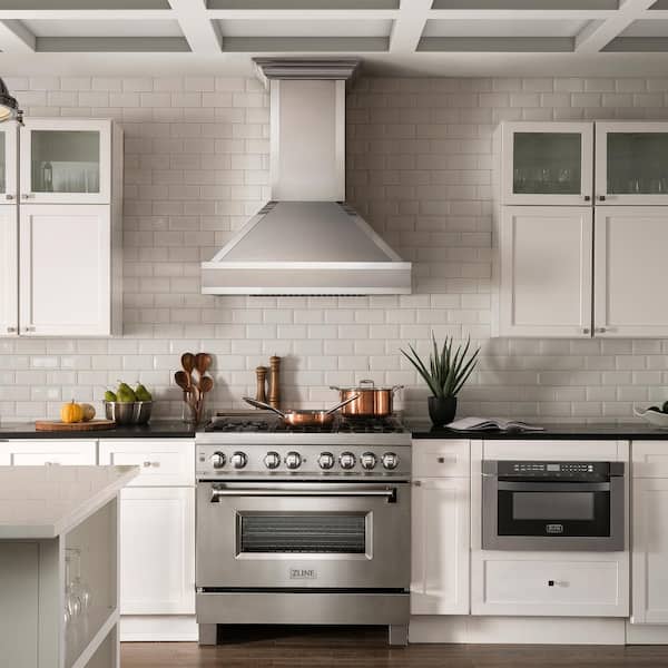 30 in. 400 CFM Convertible Vent Wall Mount Range Hood with Crown Molding in Stainless Steel