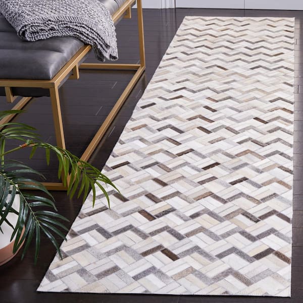 Studio Leather Black Gray 2 ft. x 9 ft. Geomtric Runner Rug