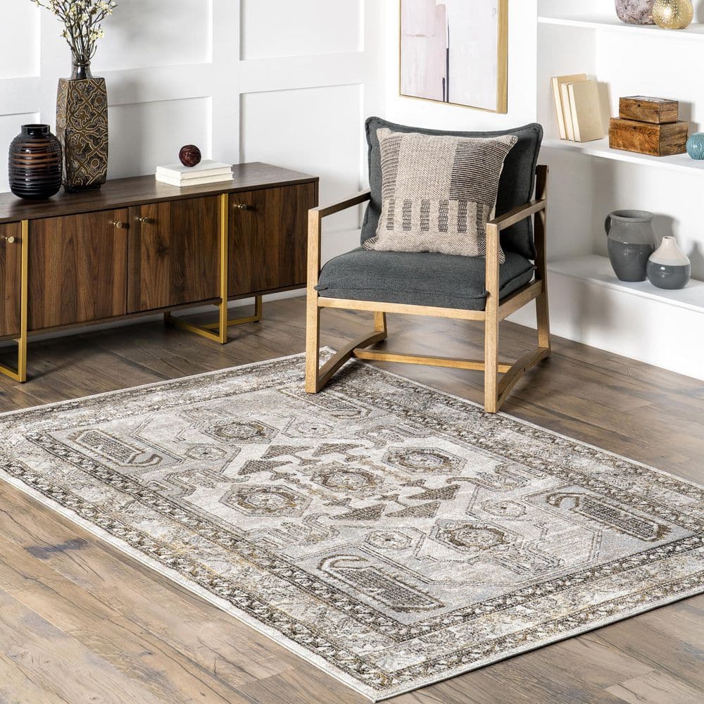 Gray and Beige 5' x 7' Traditional Washable Area Rug