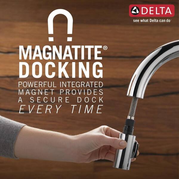 Delta Essa Touch2O Single-Handle Pull-Down Sprayer Kitchen Faucet