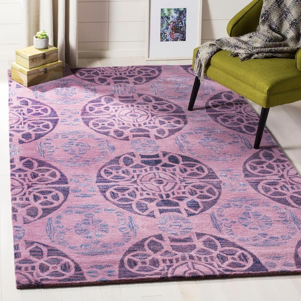 Wyndham Purple 4 ft. x 6 ft. Floral Area Rug