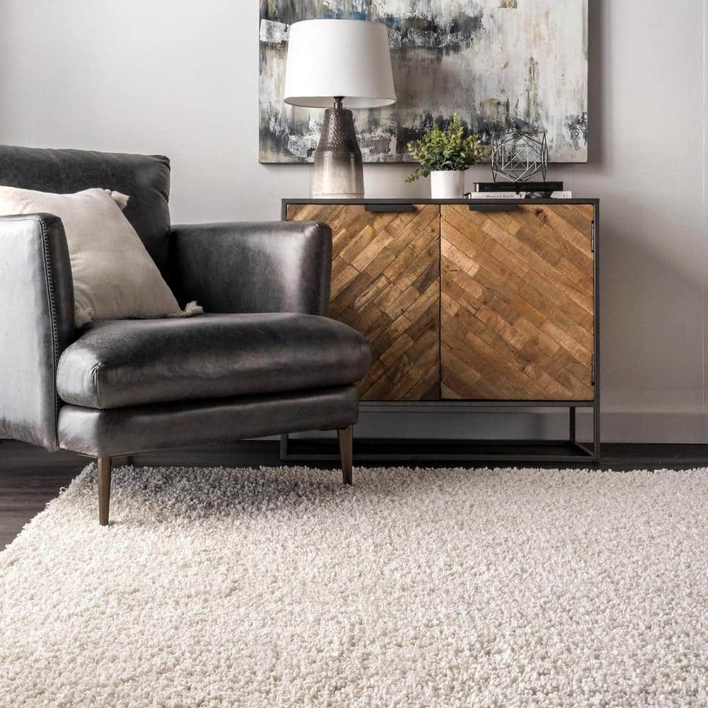 White Synthetic Square Shag Rug, 5' 3"