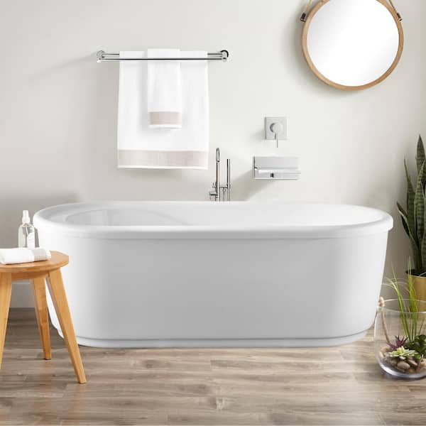 Fontana Latina White Acrylic Freestanding Indoor Bathtub with Body Jets and  Faucet