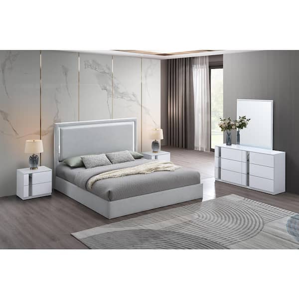Denver 5-Piece Gray/White Wood Frame California King Bedroom Set with LED-Lit Headboard