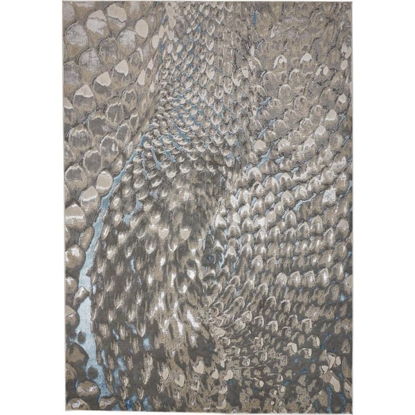 HomeRoots 7 x 10 Gray Geometric Area Rug
