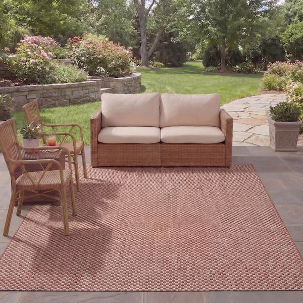 Courtyard Rust/Light Gray 8 ft. x 11 ft. Solid Indoor/Outdoor Patio  Area Rug