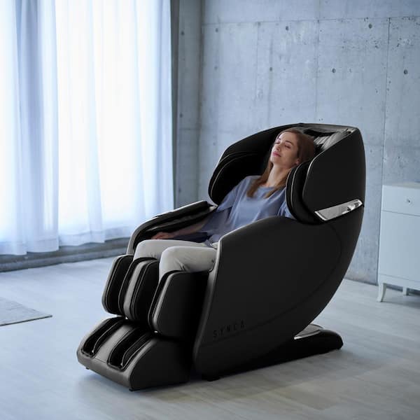 https://images.thdstatic.com/productImages/24511478-de75-4a80-846c-4aeff70e0290/svn/black-modern-synca-wellness-massage-chairs-hisho-31_600.jpg