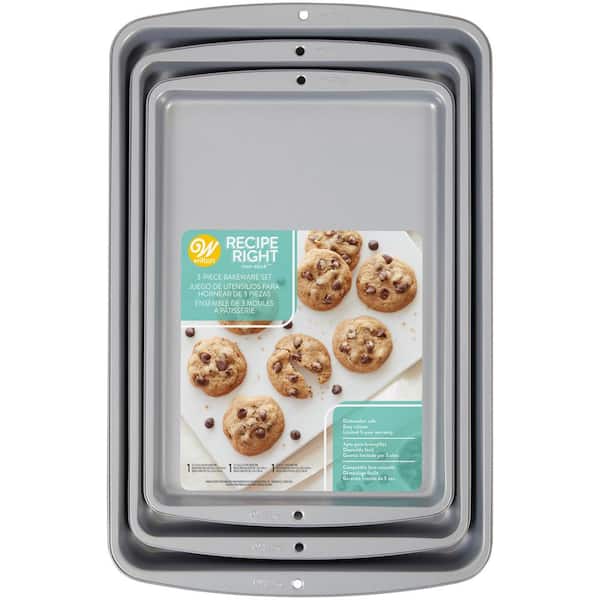 Wilton 4 Piece Non-Stick Cookie Baking Set & Reviews