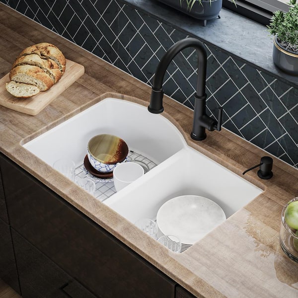 Karran QU-610 Quartz/Granite 32 in. Double Bowl 60/40