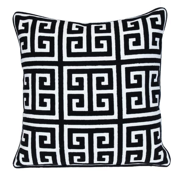 20 X 20 Transitional Interlocking Black 20 in. x 20 in. Pillow