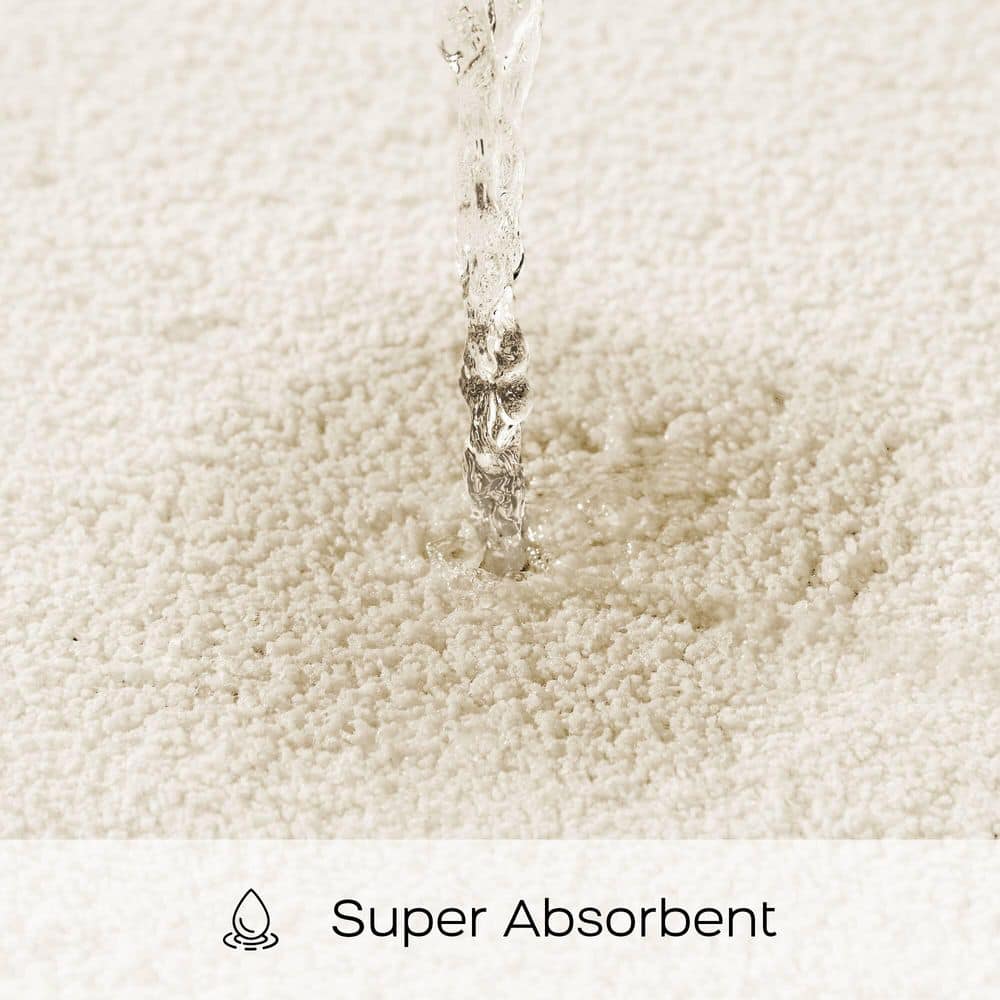 Ivory Microfiber Non-Slip Bath Rug with Quick-Dry Technology