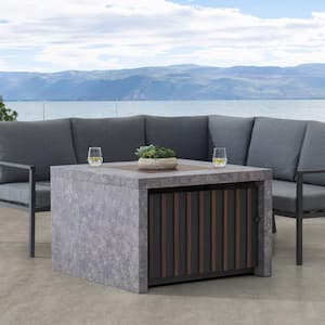 Farnsworth 38 in. W x 25.59 in. H Square LP Firepit Table