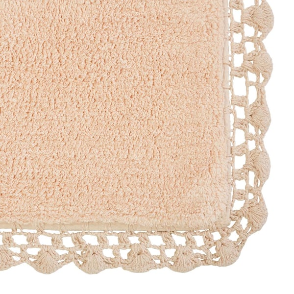 Chesapeake Crochet Pale Blush Bath Runner (24 in. x 60 in.)