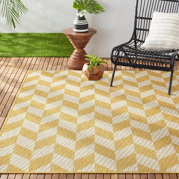 Patio Country Calla Yellow/Cream 6 ft. x 9 ft. Herringbone Indoor/Outdoor Area Rug