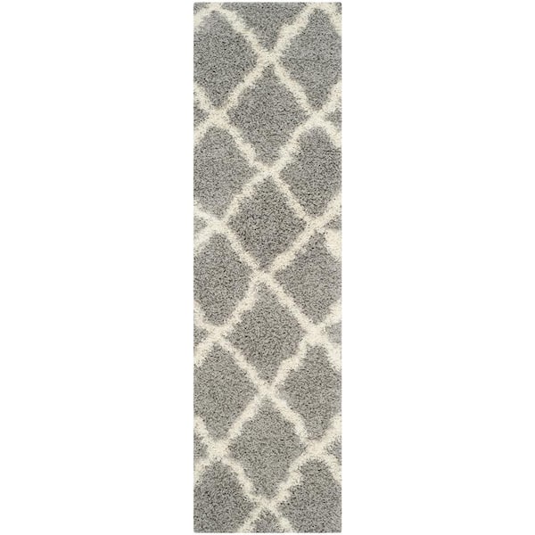 SAFAVIEH Dallas Shag Gray/Ivory 2 ft. x 8 ft. Geometric Diamond Trellis Runner Rug