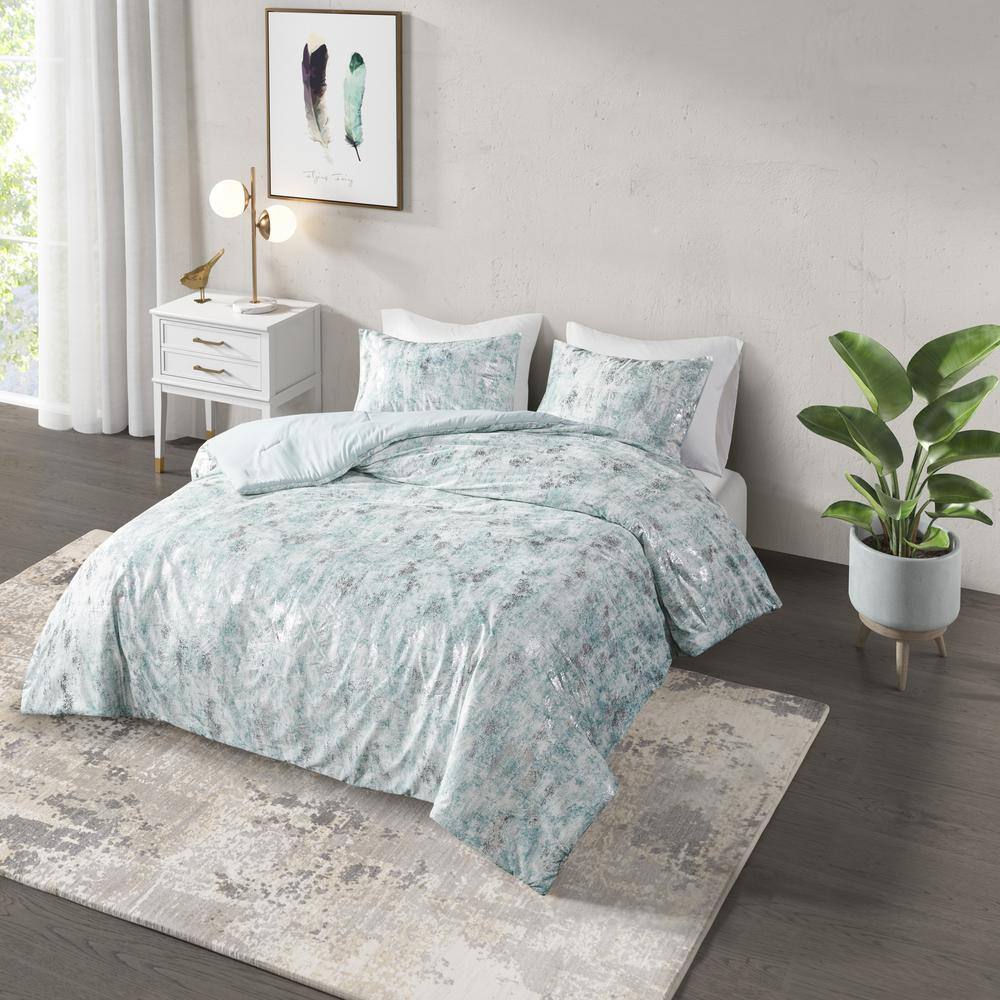 aqua velvet comforter