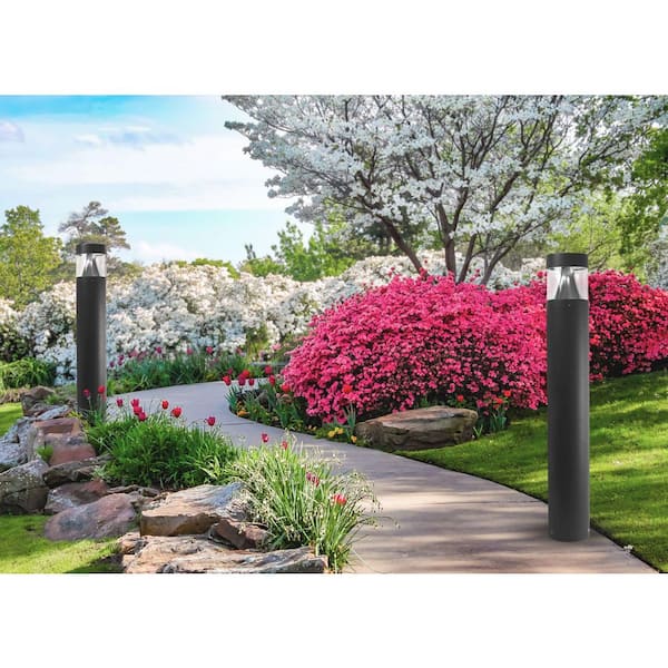 Round 202BC Line-Voltage Black Aluminum 3000 Lumen Hardwired Bollard Light with Tunable CCT and Switchable Wattage