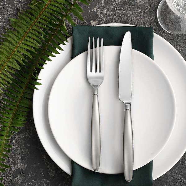 https://images.thdstatic.com/productImages/24c8e4c8-7373-4251-b729-f44ee8fb0e0f/svn/stainless-steel-skandia-flatware-sets-sfb86f20sn-4f_600.jpg