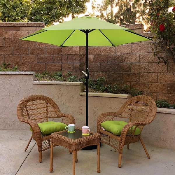 Maypex 7.5 ft. Steel Crank Market Patio Umbrella in Green