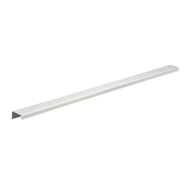 Richelieu Hardware Lenox Collection 23 in. (584 mm) Stainless Steel Modern Cabinet Finger Pull