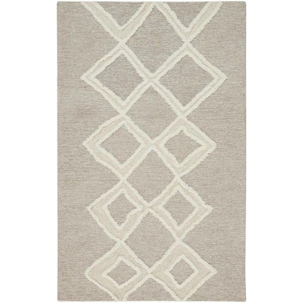 HomeRoots Gray and Ivory Geometric 4 ft. x 6 ft. Area Rug