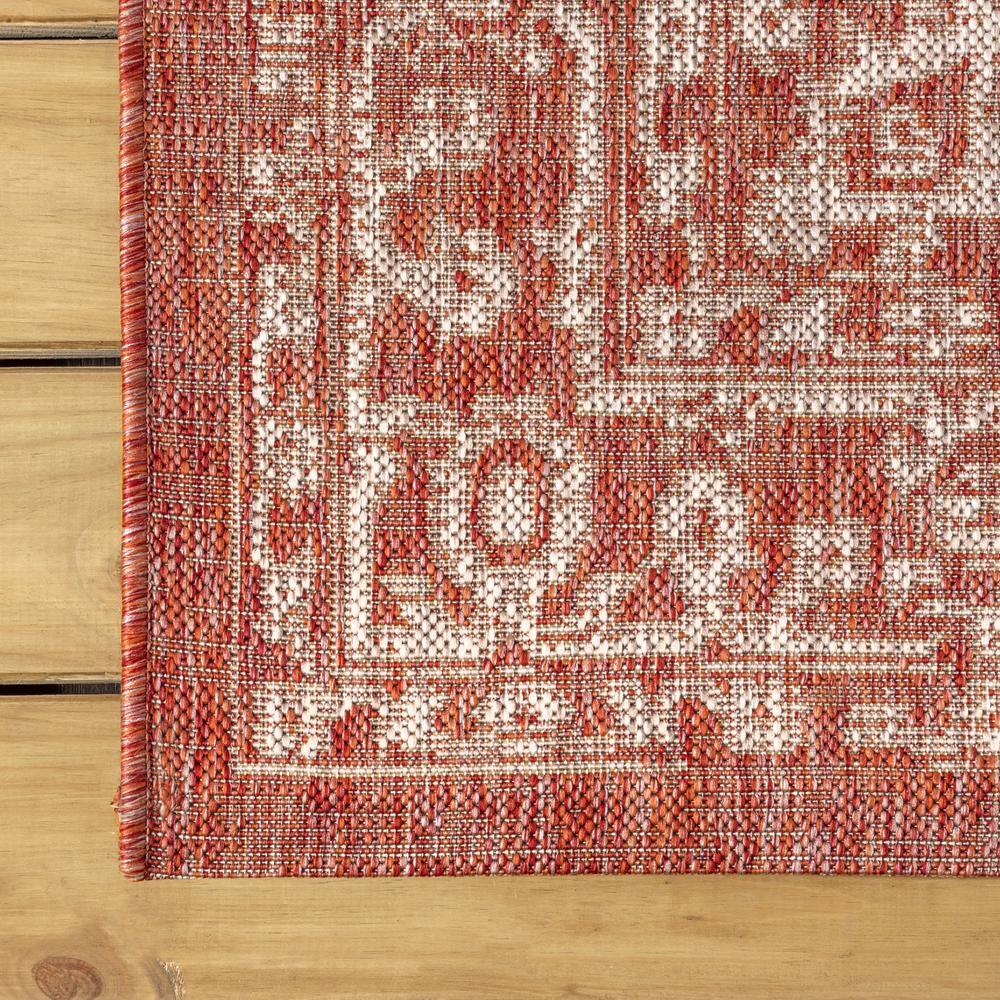 Bohemian Medallion Red and Taupe 3' x 5' Reversible Indoor/Outdoor Rug