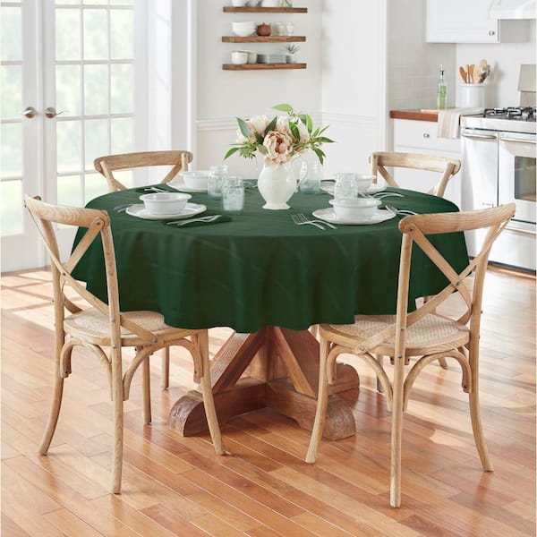 Elrene 70 in. Round Holly Green Elegance Plaid Damask Fabric Tablecloth