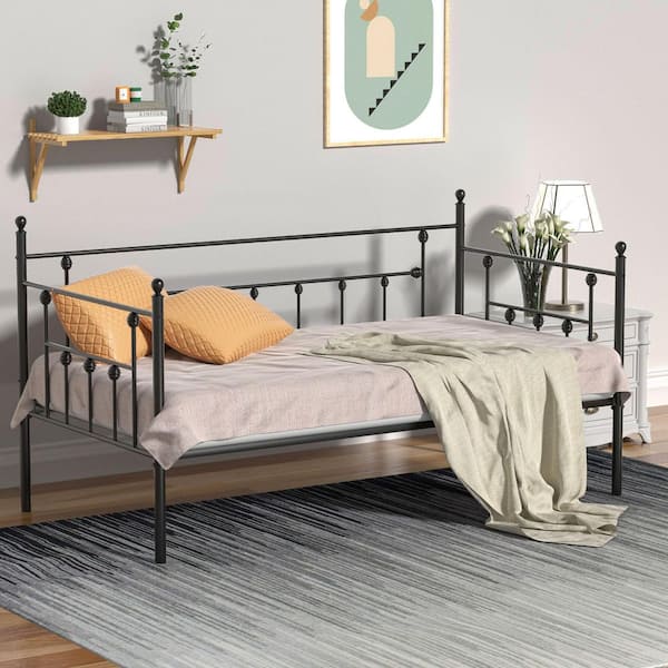 Metal Daybed Makeover  Metal daybed, Iron bed frame, Metal beds
