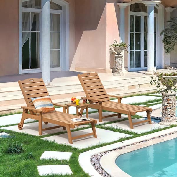 LUE BONA Hellen Keller Teak Brown 3-Piece HDPS Plastic Adjustable Outdoor Patio Reclining Chaise Lounge Chair Set with Side Table