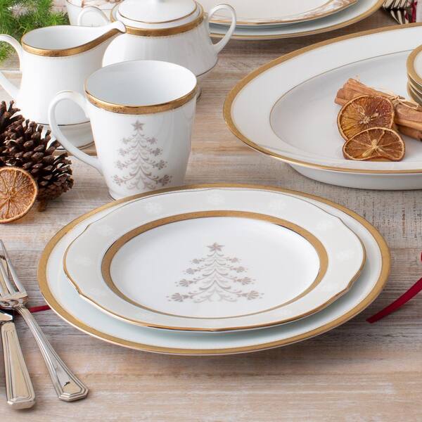 Noritake Charlotta 9 in. Gold Holiday Tree Accent Plates (Set of 4 