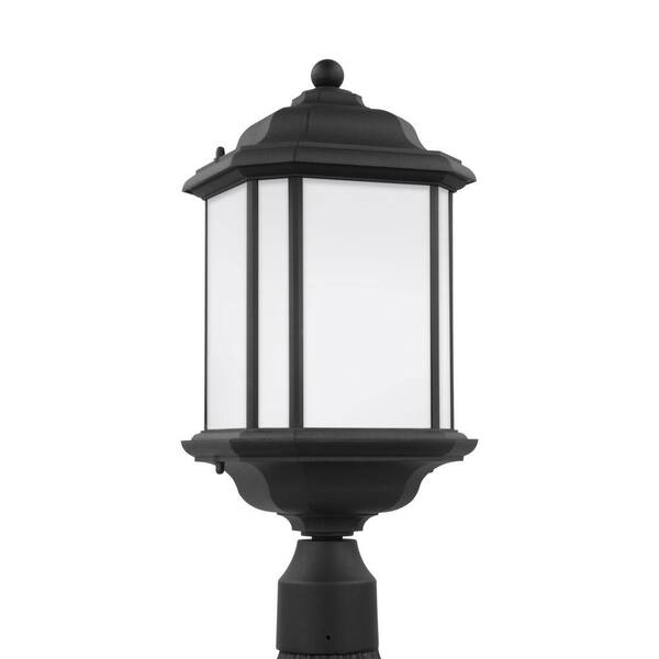 Generation Lighting Kent 1-Light Black Post Lantern