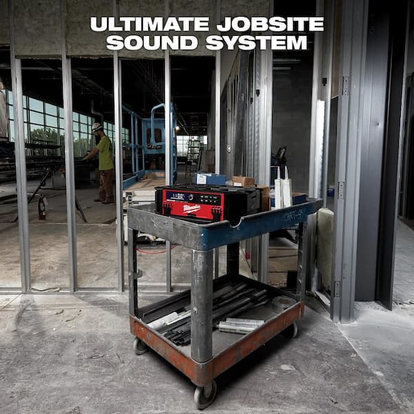 M18 Lith-Ion Cordless PACKOUT Radio/Speaker w/ Built-In Charger w/ FORGE 8. 0Ah Battery & Charger