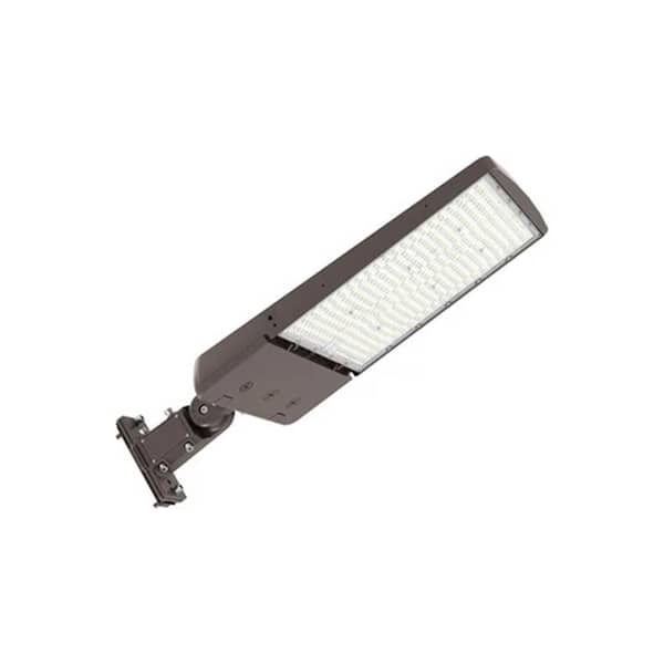BEYOND LED TECHNOLOGY LED Area Light:Adj Watt 100W-300W:48000Lm:Adj CCT 3K/4K/5K:120-347V:Adj Beam Angle Type III/IV/V:Universal & Yoke Mount