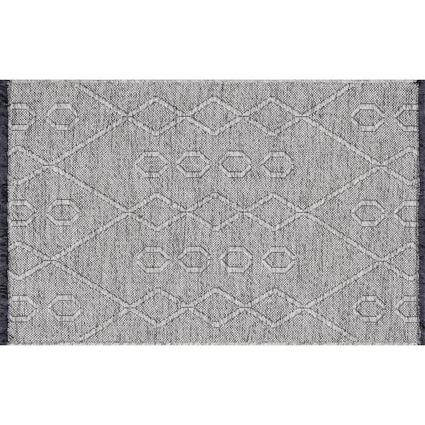 Alma Light Gray 2 ft. x 3 ft. Geometric Machine Washable Indoor Area Rug