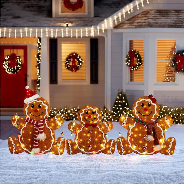 Glitzhome 38.25 in. Lighted Christmas 2D Fabric Gingerbread Family