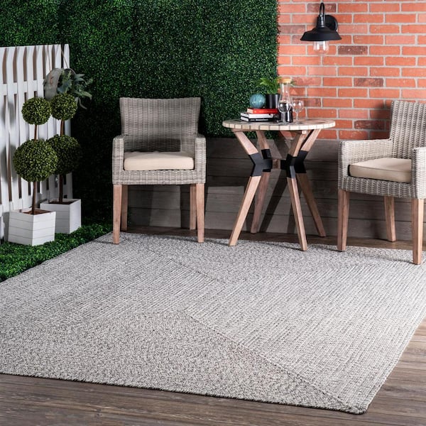 Lefebvre Casual Braided Salt & Pepper 9 ft. x 12 ft. Indoor/Outdoor Patio Area Rug