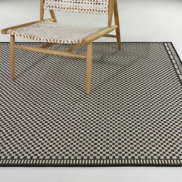 Elmer Charcoal 5 ft. x 7 ft. Checkered Indoor/Outdoor Area Rug