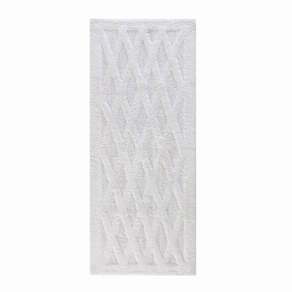 MH LONDON Alderbury White 24 in. x 60 in. Geometric Cotton Bath Mat