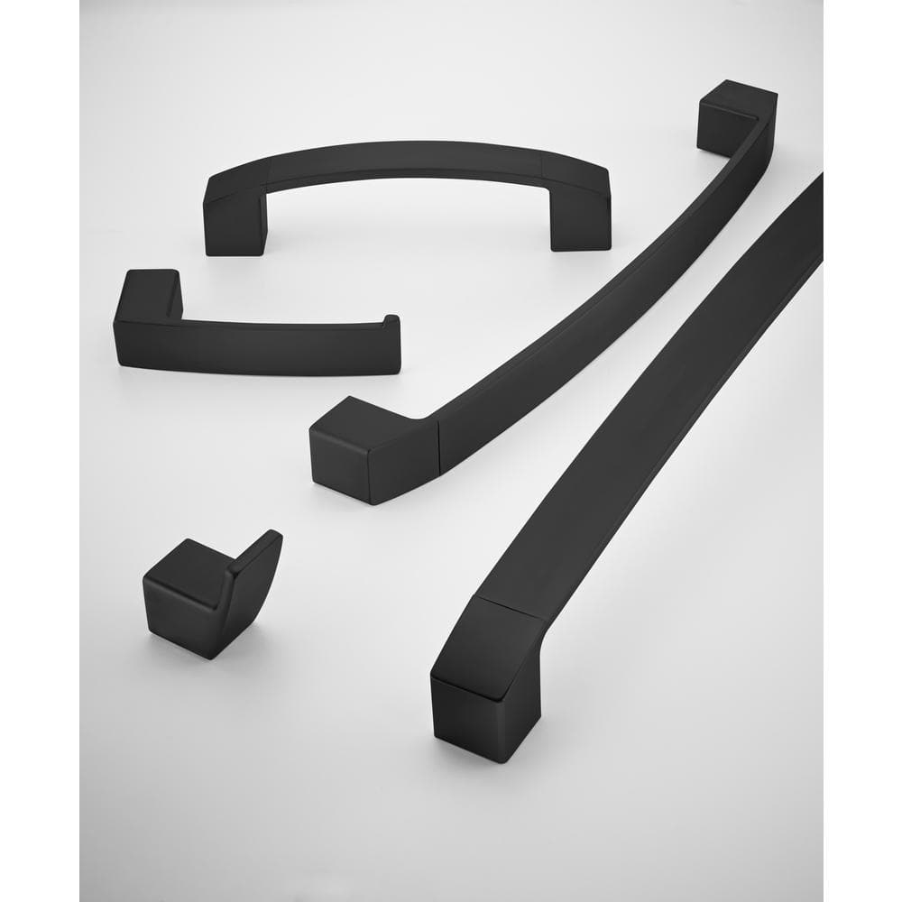 Kenzo Matte Black Modern Metal Robe Hook