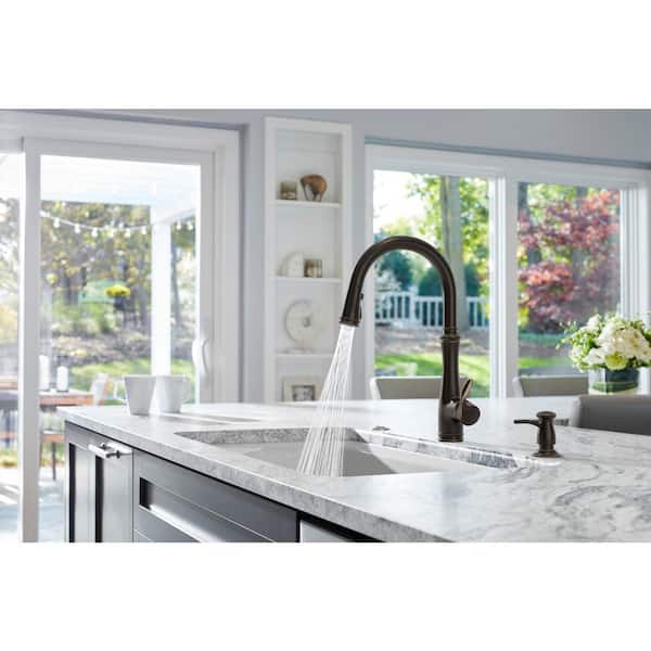 Kitchen Sink Faucet In Polished Chrome