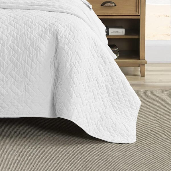 Tommy Bahama Solid 2-Piece White Cotton Twin Quilt Set 208232