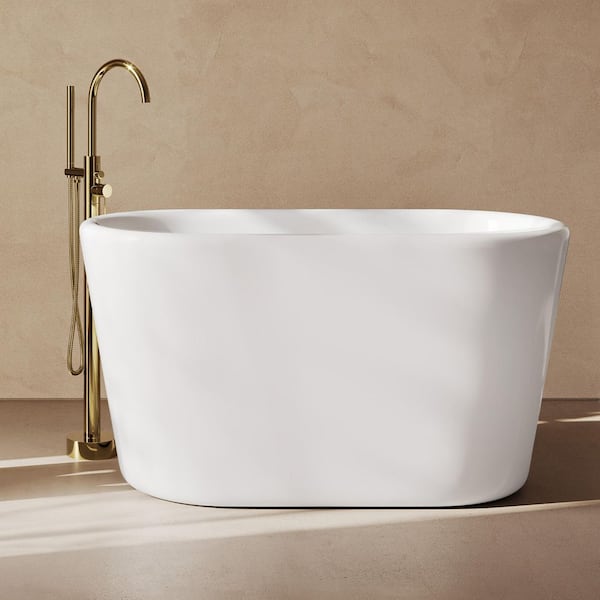 Swiss Madison Nanterre 51 in. x 26 in. Japanese Soaking