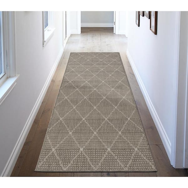 Ottomanson Jardin Collection Diamond Trellis 3x7 Non Shedding Indoor/Outdoor Runner Rug, 2 ft. 7 in. x 6 ft. 11 in., Gray