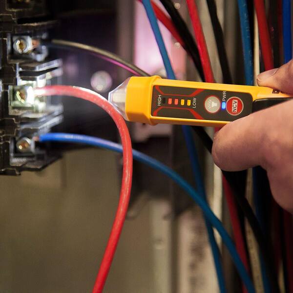 Klein Tools - Non-Contact Voltage Tester with Flashlight