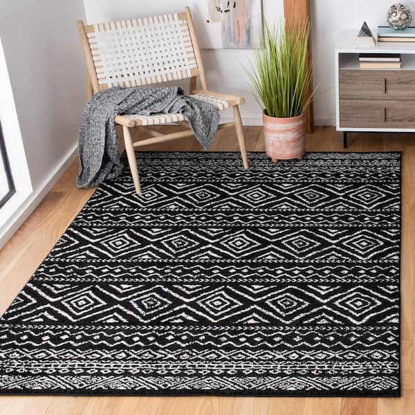 Tulum Black/Ivory 7 ft. x 7 ft. Square Geometric Diamonds Striped Area Rug