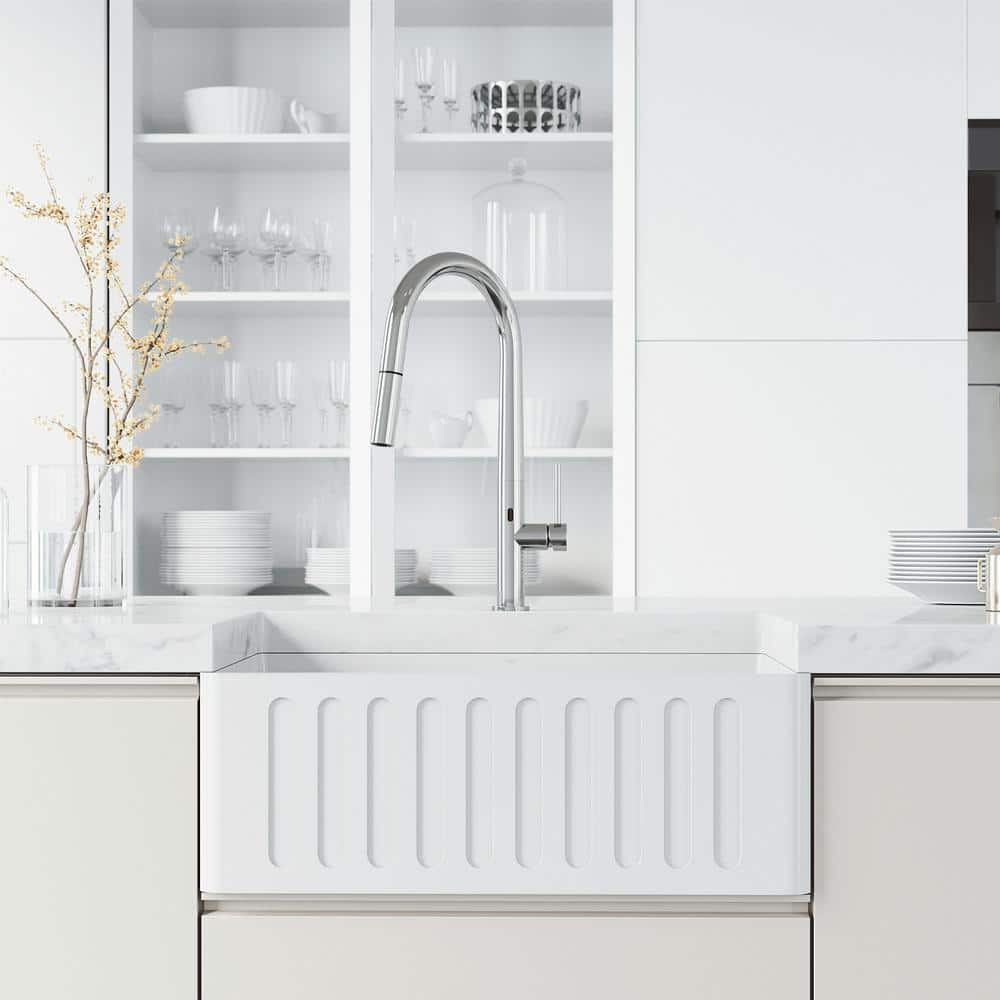 Greenwich Chrome Touchless Pull-Down Kitchen Faucet with Spray