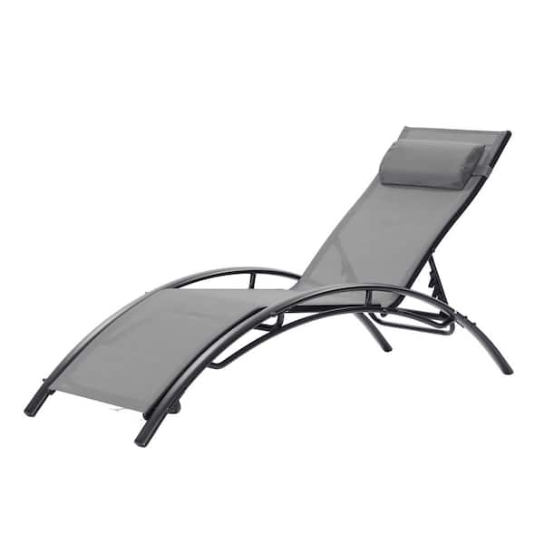 AUTMOON Black 2-Piece Adjustable Reclining Metal Outdoor Chaise Lounge with Gray Pillow