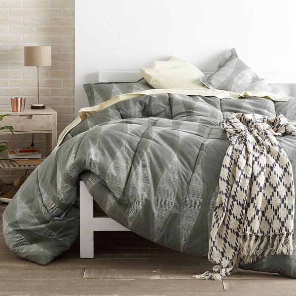 Cstudio Home by The Company Store Facade 3-Piece Gray Geometric Cotton Percale Queen Comforter Set